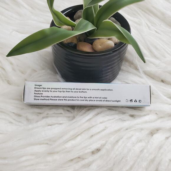 TASH Cosmetics Lip Service Black Liquid To Matte Lipstick #20 - Picture 4 of 5